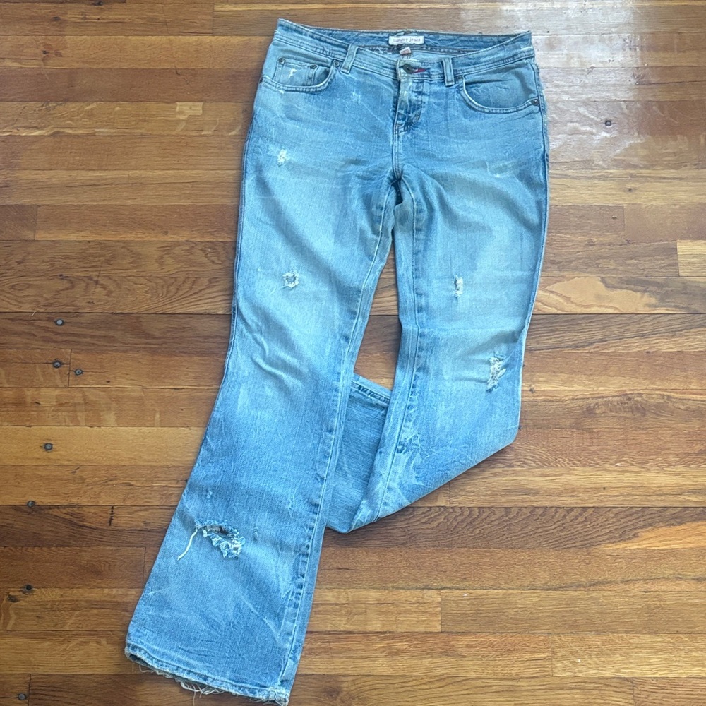 🌻Tommy Hilfiger Light Blue Distressed Flare Jeans
